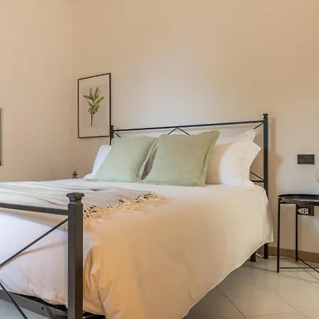 Profumo Di Salvia מאג'ונה